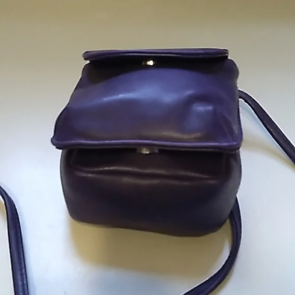 Vintage, Small Purple, Cross Body,  handbag, Strap, removable, Purple, Zipper - Picture 3 of 9